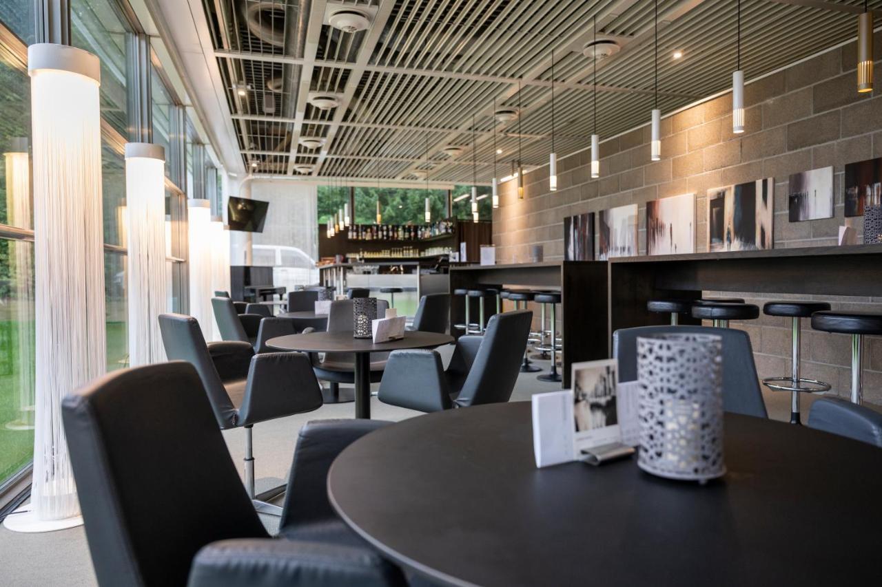 Centre Loewenberg Hotel Муртен Екстериор снимка