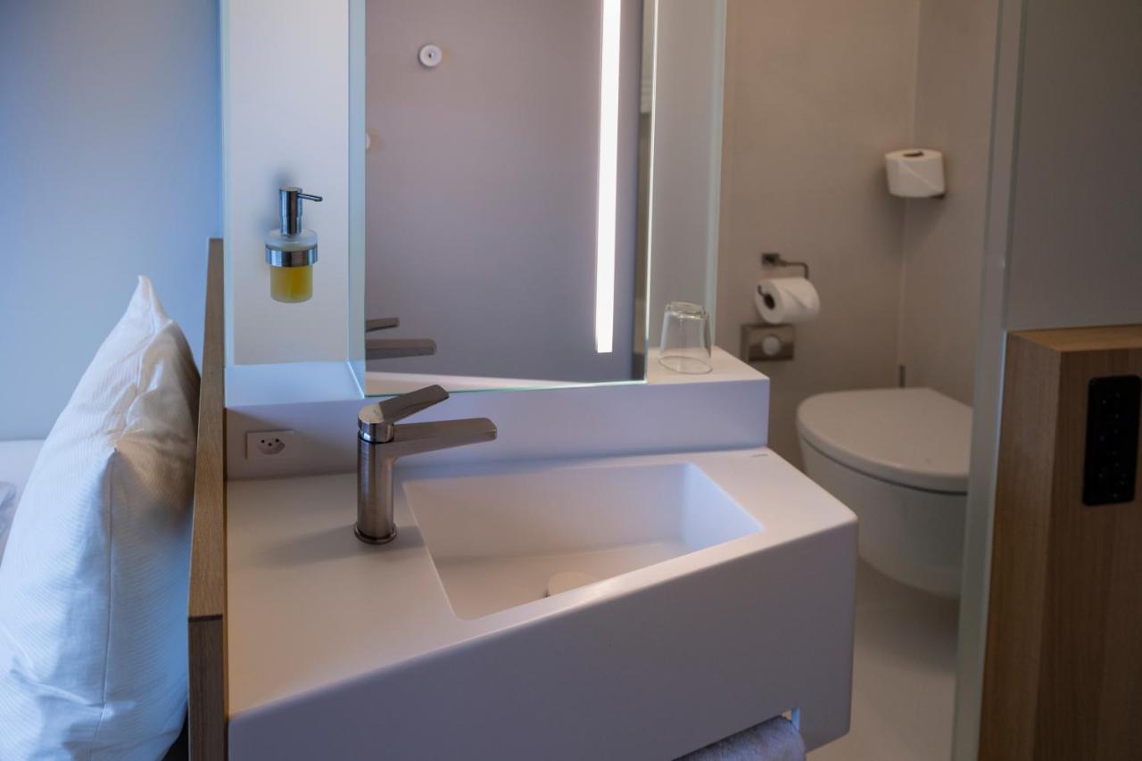Centre Loewenberg Hotel Муртен Екстериор снимка
