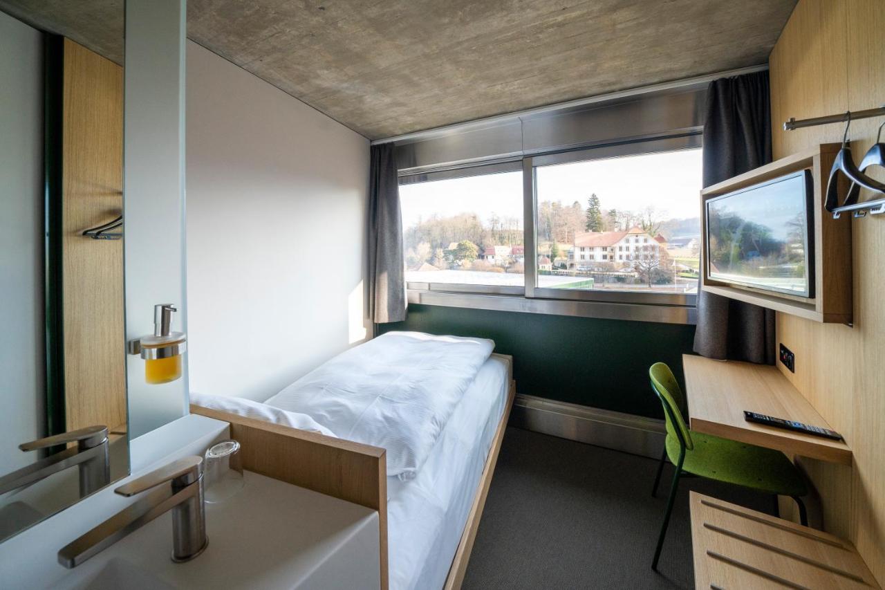 Centre Loewenberg Hotel Муртен Екстериор снимка