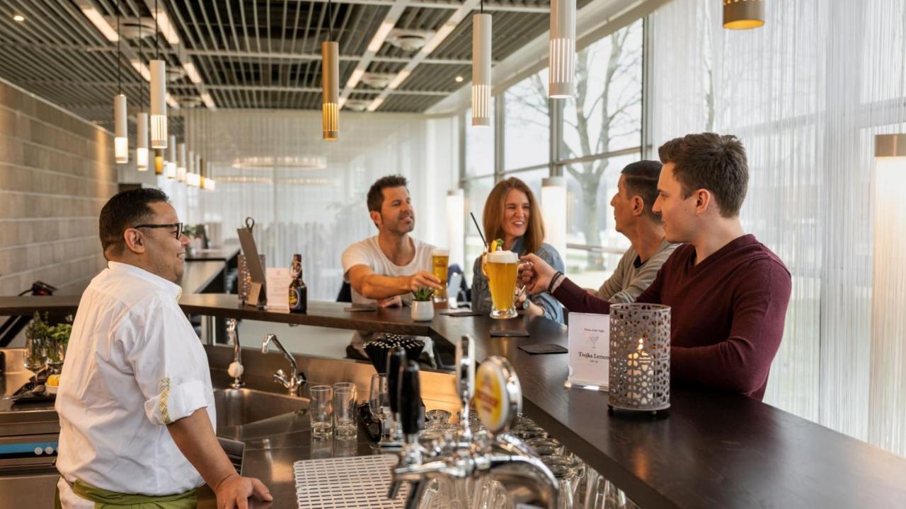Centre Loewenberg Hotel Муртен Екстериор снимка